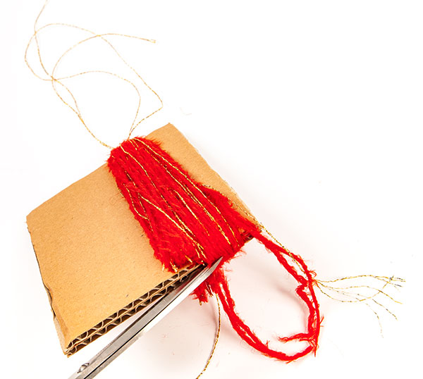 Engel aus Quasten basteln - Schritt 7 Engel aus Quasten basteln - Schritt 7