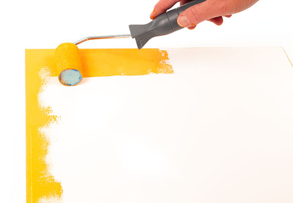 Regenbogenspirale auf Keilrahmen basteln - Schritt 1