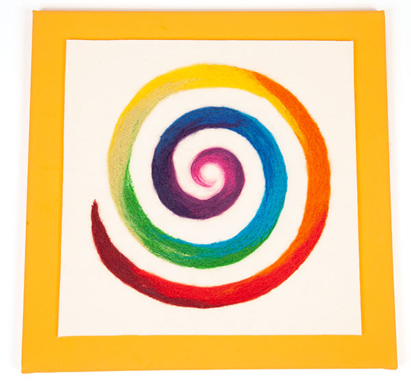 Regenbogenspirale auf Keilrahmen basteln - Schritt 11