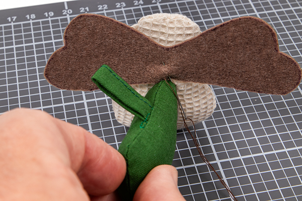 schluesselanhaenger-rentier-schritt08-1