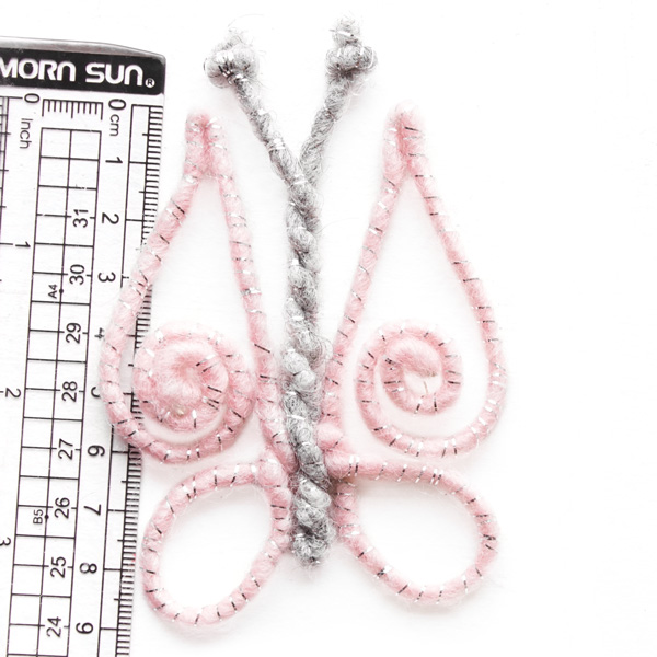 Schmetterlinge aus Wolldraht basteln - Schritt 2 Schmetterlinge aus Wolldraht basteln - Schritt 2