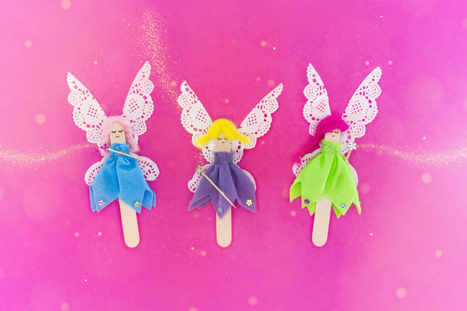 Blumenfeen aus Holzstäbchen basteln