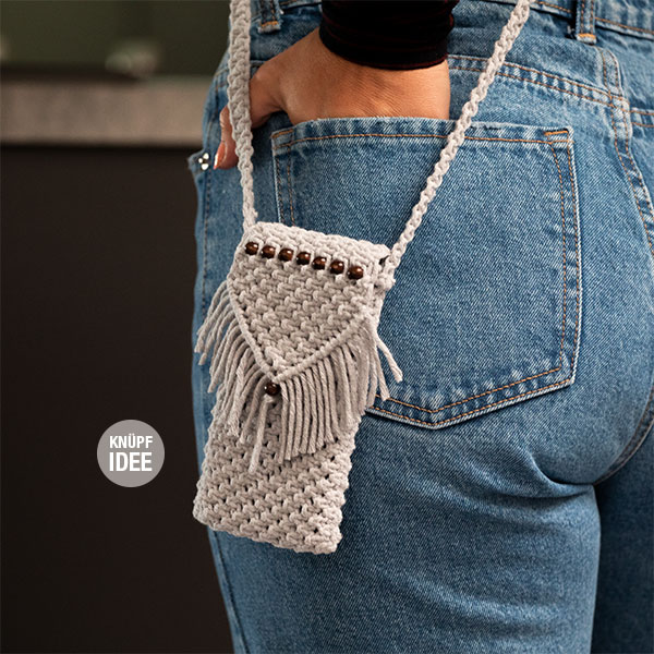Makramee-Handytasche knüpfen Makramee-Handytasche knüpfen