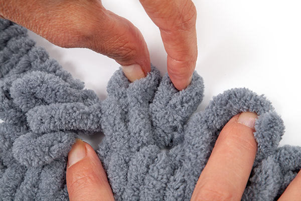 Grundanleitung - Arbeiten mit Schlaufengarn - Schritt 10.2 Grundanleitung - Arbeiten mit Schlaufengarn - Schritt 10.2