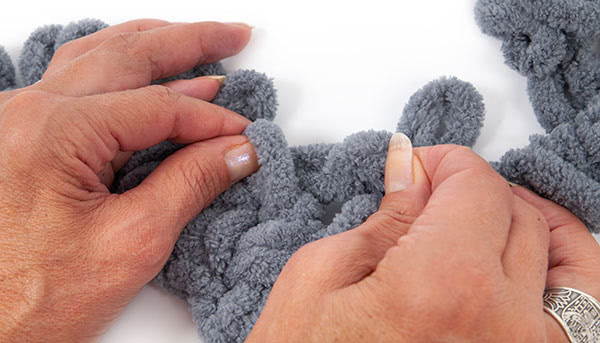 Grundanleitung - Arbeiten mit Schlaufengarn - Schritt 11.2 Grundanleitung - Arbeiten mit Schlaufengarn - Schritt 11.2