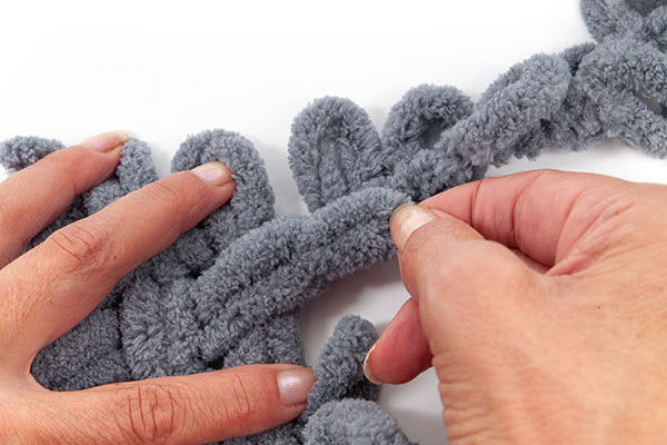 Grundanleitung - Arbeiten mit Schlaufengarn - Schritt 11.6 Grundanleitung - Arbeiten mit Schlaufengarn - Schritt 11.6