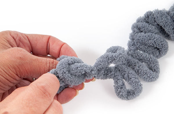 Grundanleitung - Arbeiten mit Schlaufengarn - Schritt 2.1 Grundanleitung - Arbeiten mit Schlaufengarn - Schritt 2.1