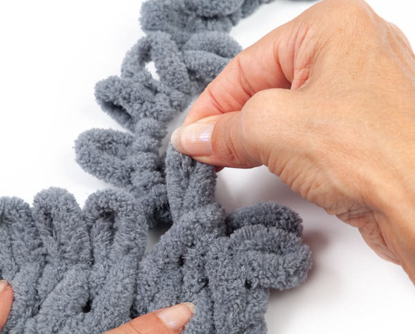 Grundanleitung - Arbeiten mit Schlaufengarn - Schritt 8.2 Grundanleitung - Arbeiten mit Schlaufengarn - Schritt 8.2