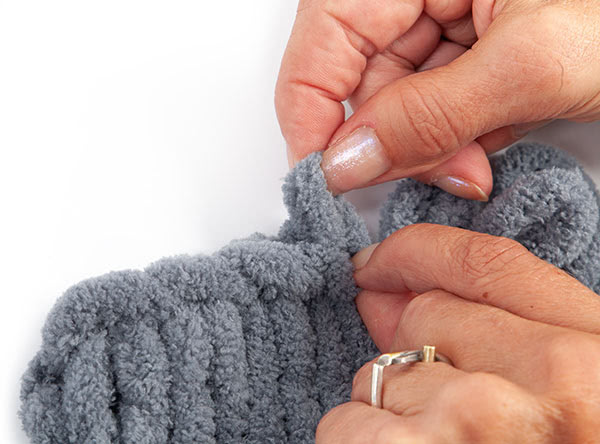 Grundanleitung - Arbeiten mit Schlaufengarn - Schritt 9 Grundanleitung - Arbeiten mit Schlaufengarn - Schritt 9