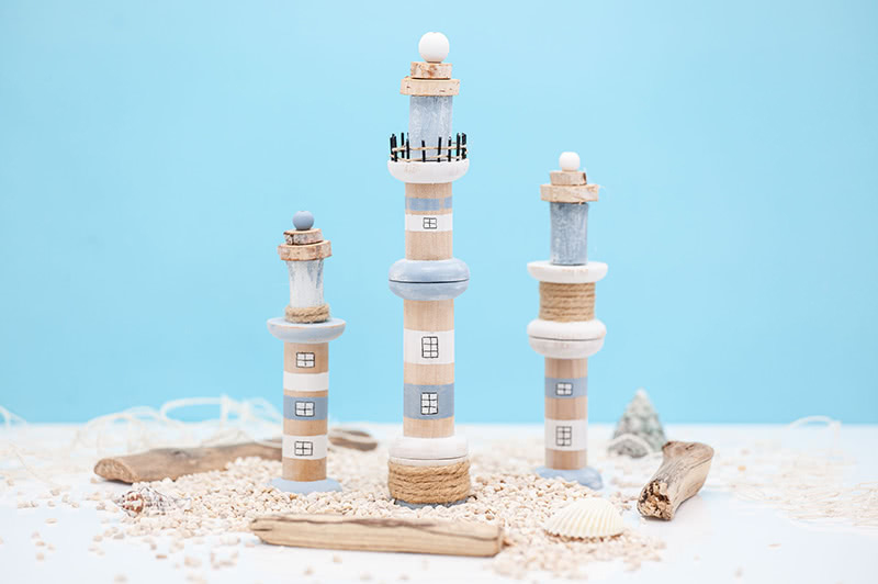 Leuchttürme aus Holzspulen basteln - Schritt 9