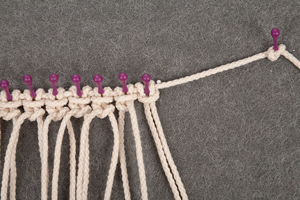 Segelboot mit Makramee-Segel basteln - Schritt 10