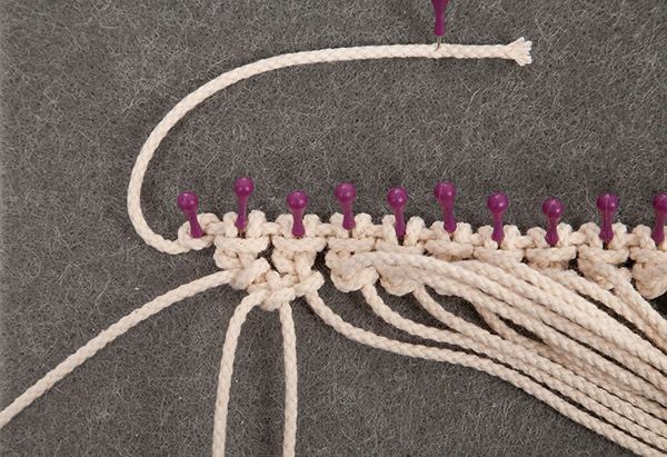 Segelboot mit Makramee-Segel basteln - Schritt 12