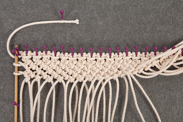 Segelboot mit Makramee-Segel basteln - Schritt 17