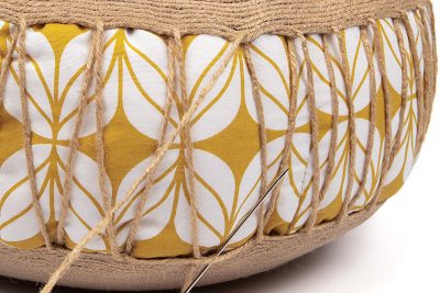 Sitzpouf mit Jutegarn nähen - Schritt 12 Sitzpouf mit Jutegarn nähen - Schritt 12