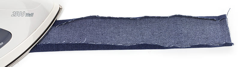 Stadionkissen nähen - Trageriehmen bügeln