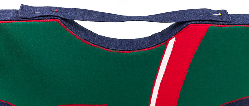 Stadionkissen nähen - Trageriehmen feststecken