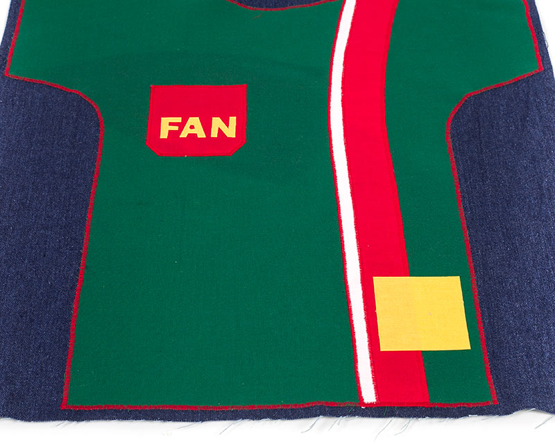 Stadionkissen nähen - Schriftzug aufbügeln