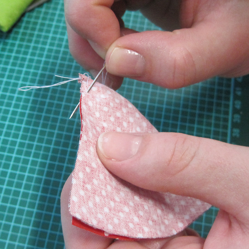 Stofferdbeere nähen Schritt 3