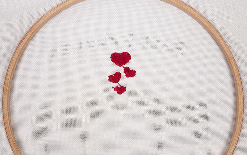 Transferfolie Stickfäden vernähen