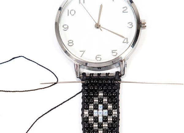 Uhrenarmband mit Perlen weben - Schritt 16 Uhrenarmband mit Perlen weben - Schritt 16