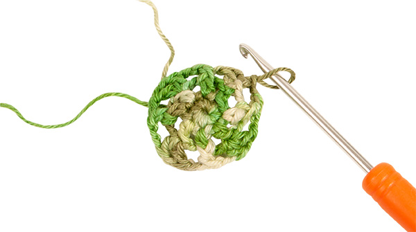 umhaekelte-ostereier_schritt01