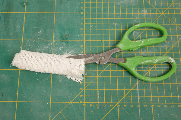 gruselige-suessigkeitenspender_schritt09