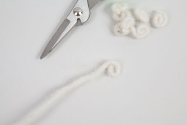 mobile_holz-schafe_schritt03