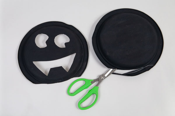 pappteller-figuren_halloween_schritt06