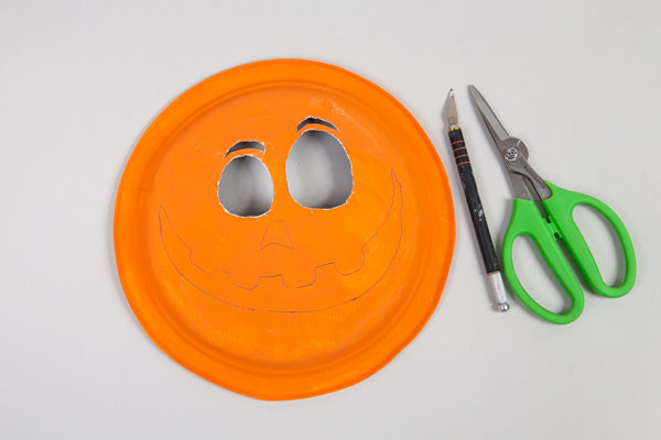 pappteller-figuren_halloween_schritt13