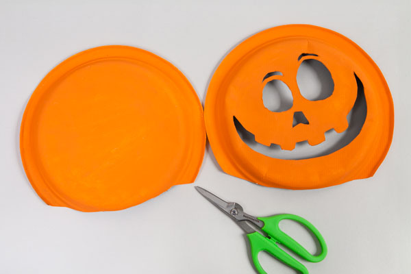 pappteller-figuren_halloween_schritt15