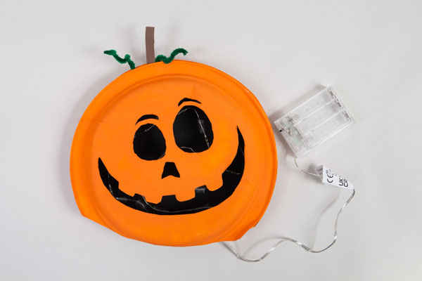 pappteller-figuren_halloween_schritt18