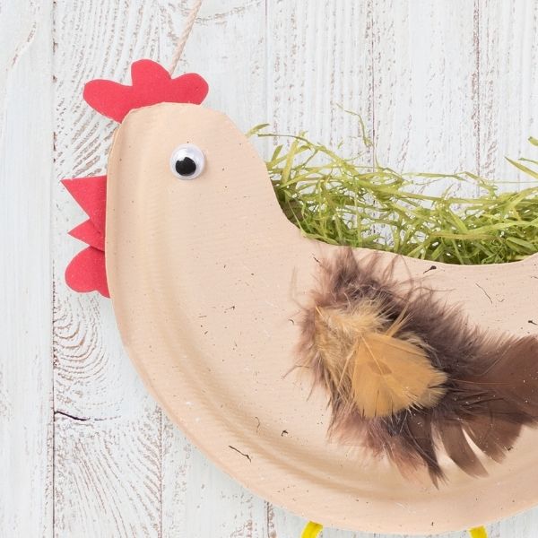 600px_schmuckbild_pappteller-huehnerkoerbchen